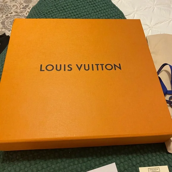 Louis Vuitton Monogram Neverfull MM - Picture 2 of 16